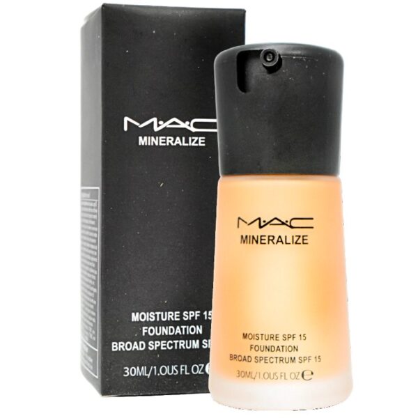 Base MAC Caja Negra Presentación de 30ml
